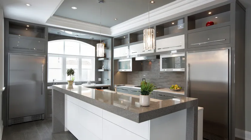 Reflective surfaces of tiles, oven and fridge
